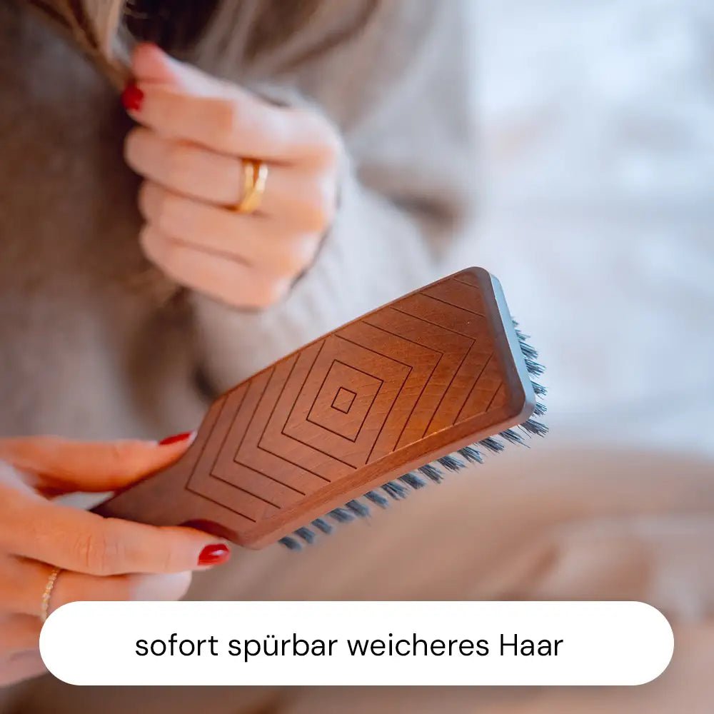 Leo-Prinz-Natural-Hair-Brush-M3_02_86e25032-1a65-43b8-8f4a-3e26998e81a4.webp