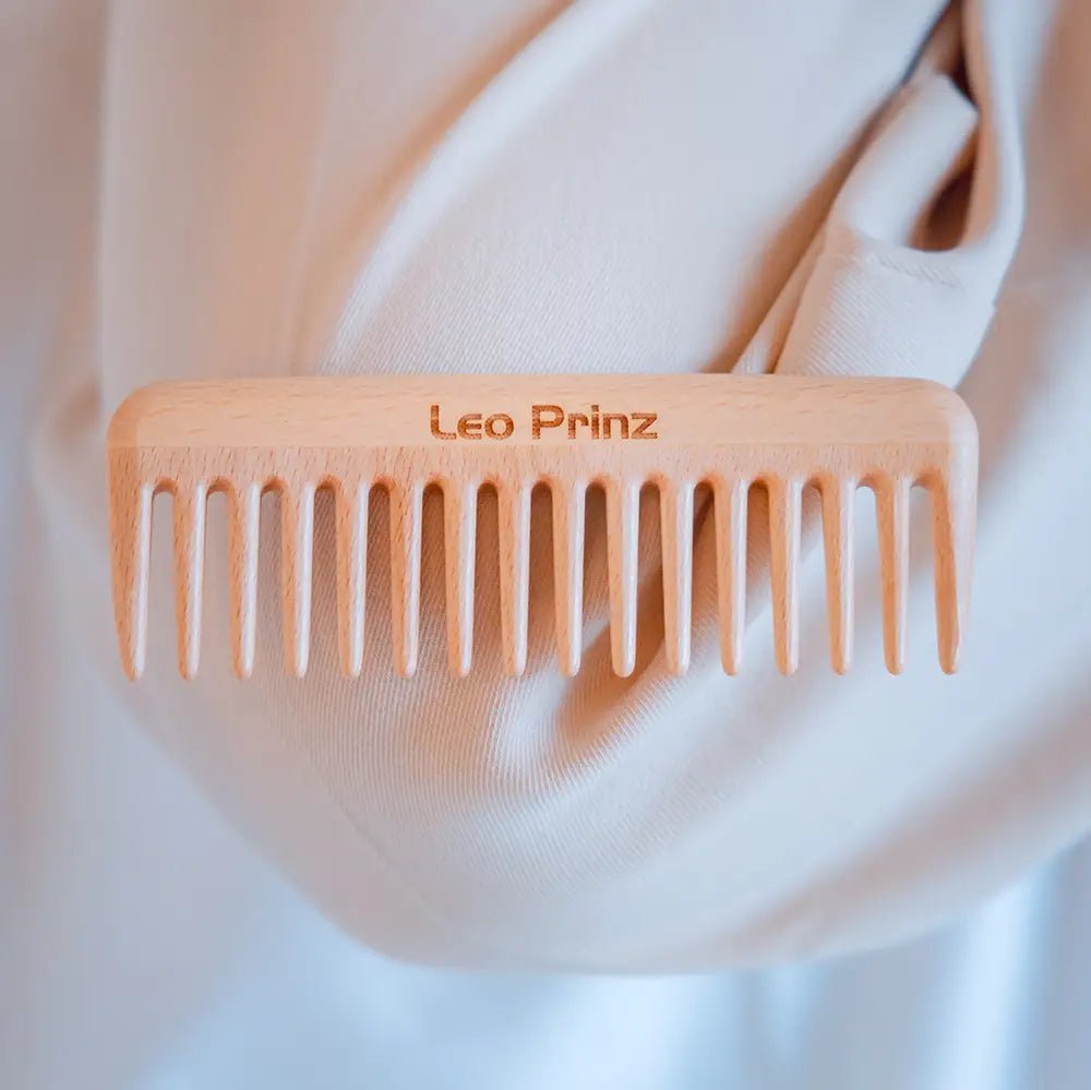 Entwirrungs– und Reinigungskamm